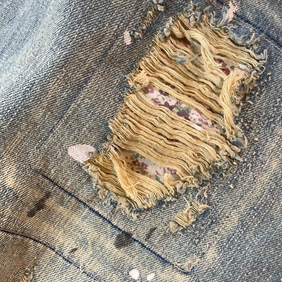 Magnolia Pearl Cotten Minor Paint Splatter Jeans - Picture 6 of 15